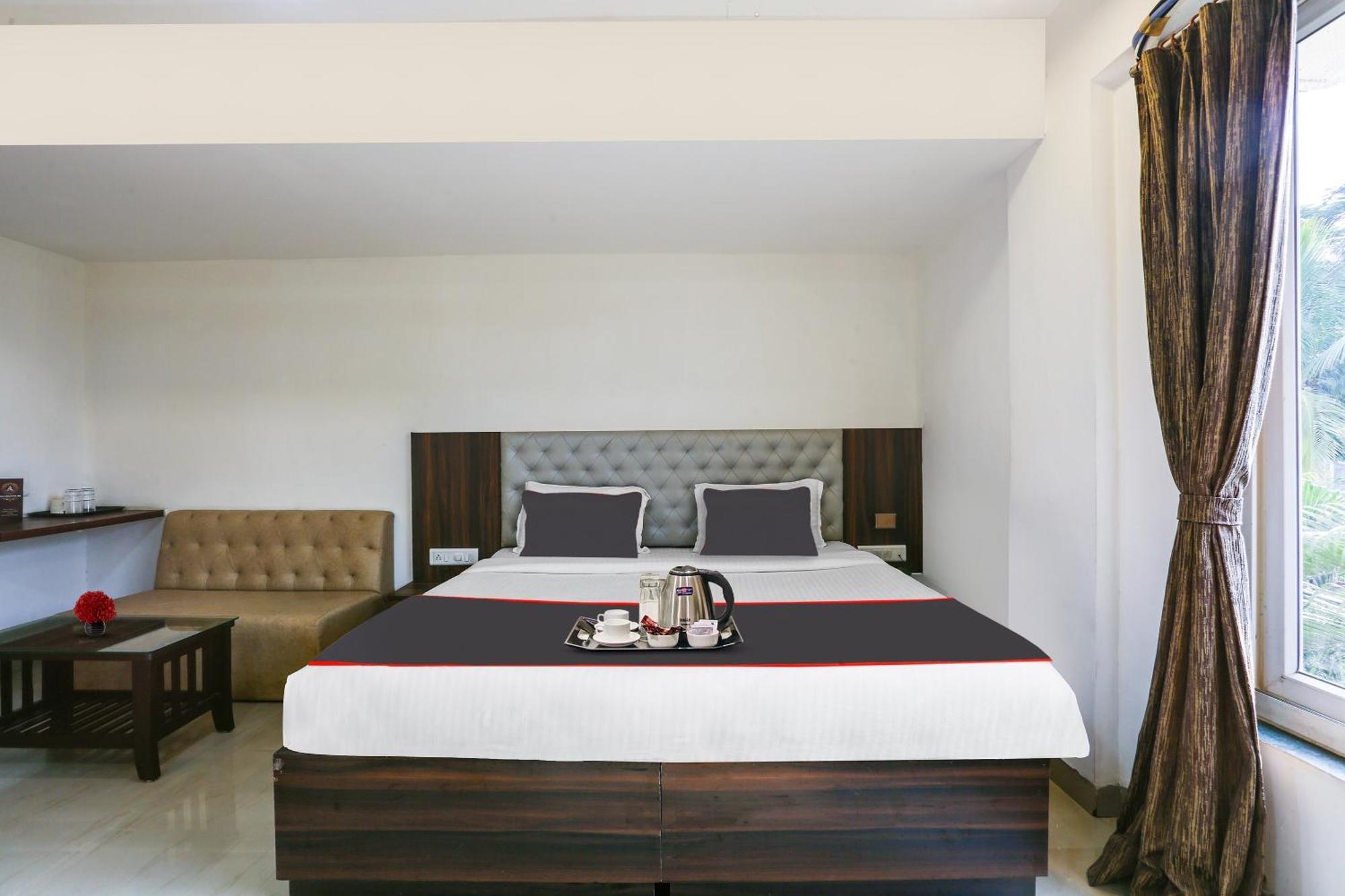 Capital O Arsh Executive Inn Мумбаї Екстер'єр фото