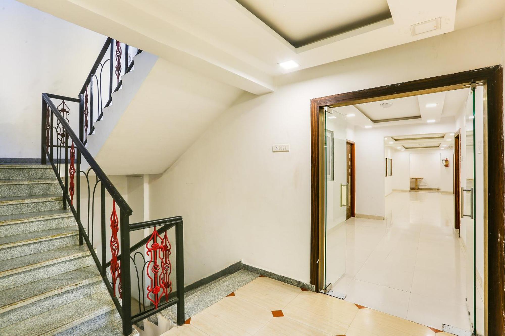 Capital O Arsh Executive Inn Мумбаї Екстер'єр фото