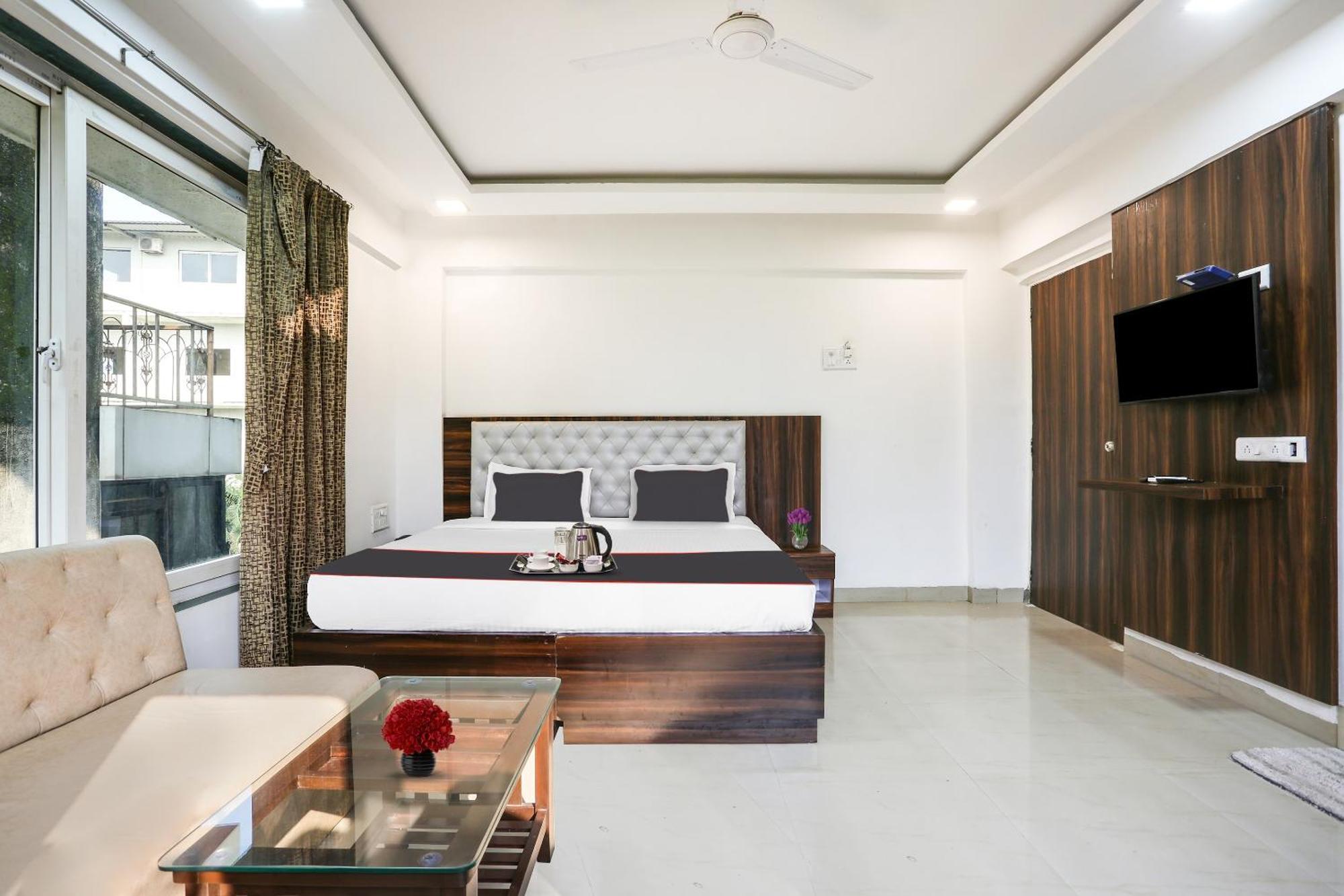 Capital O Arsh Executive Inn Мумбаї Екстер'єр фото