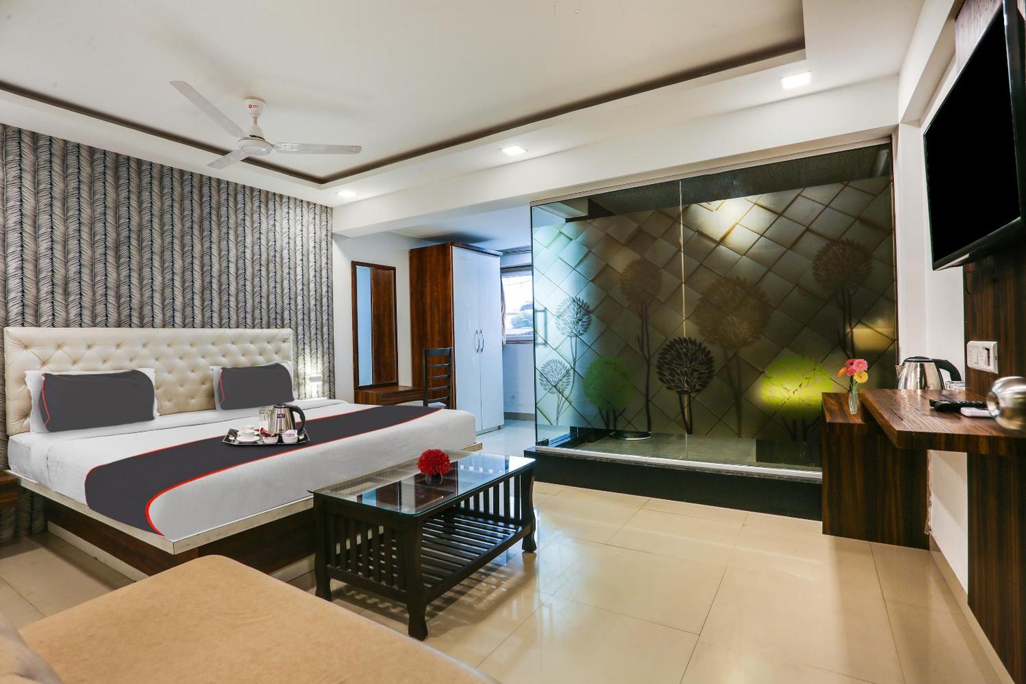 Capital O Arsh Executive Inn Мумбаї Екстер'єр фото